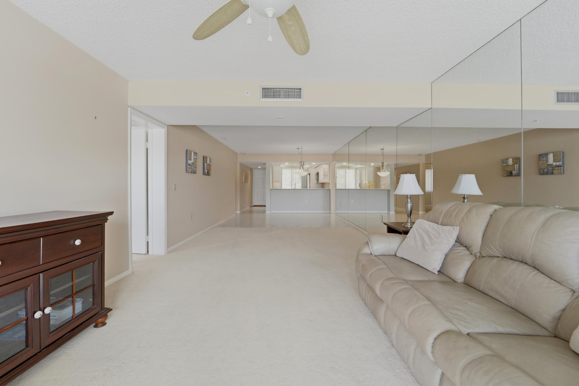 Unit 204 photo 9