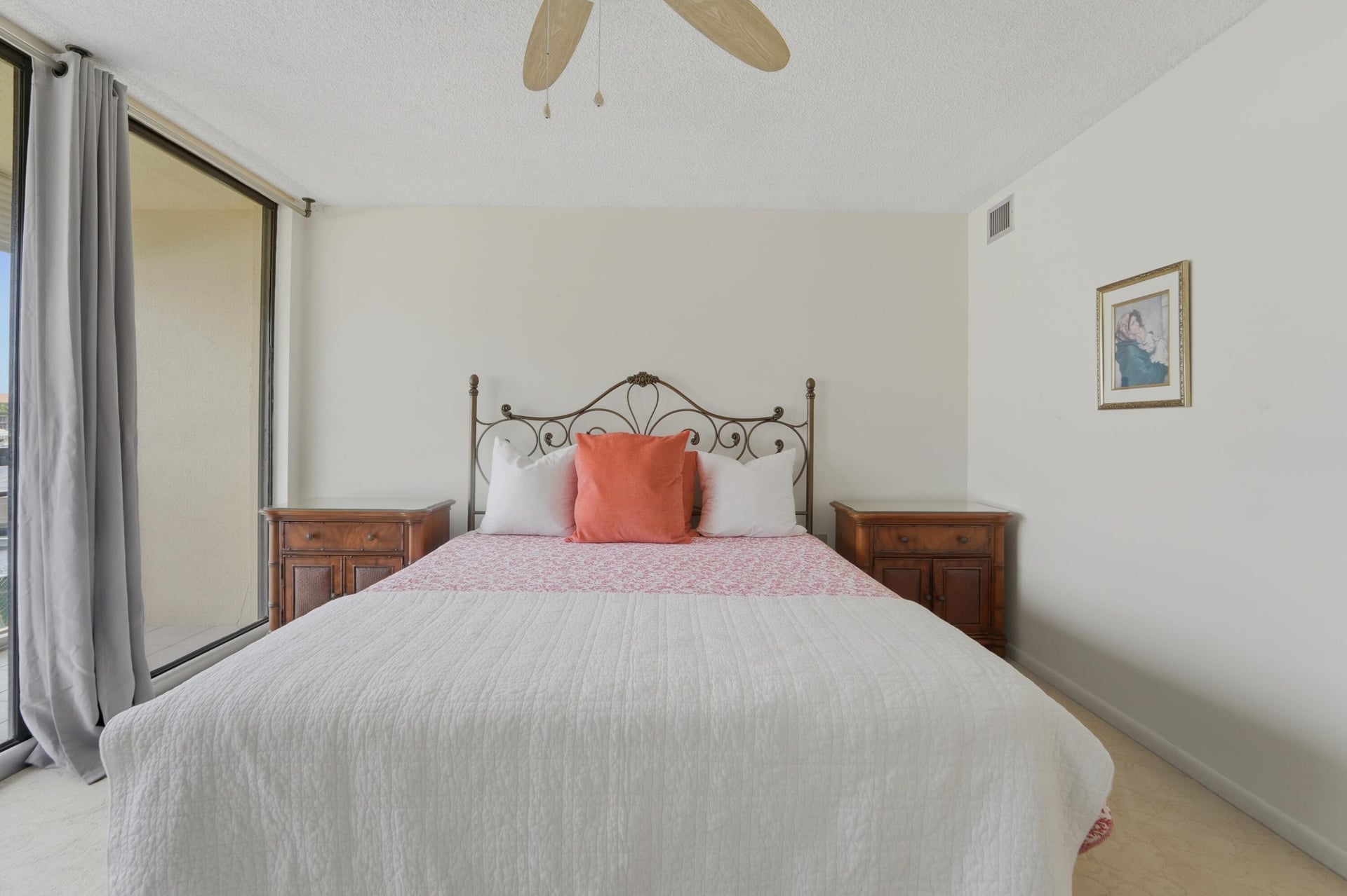 Unit 204 photo 16