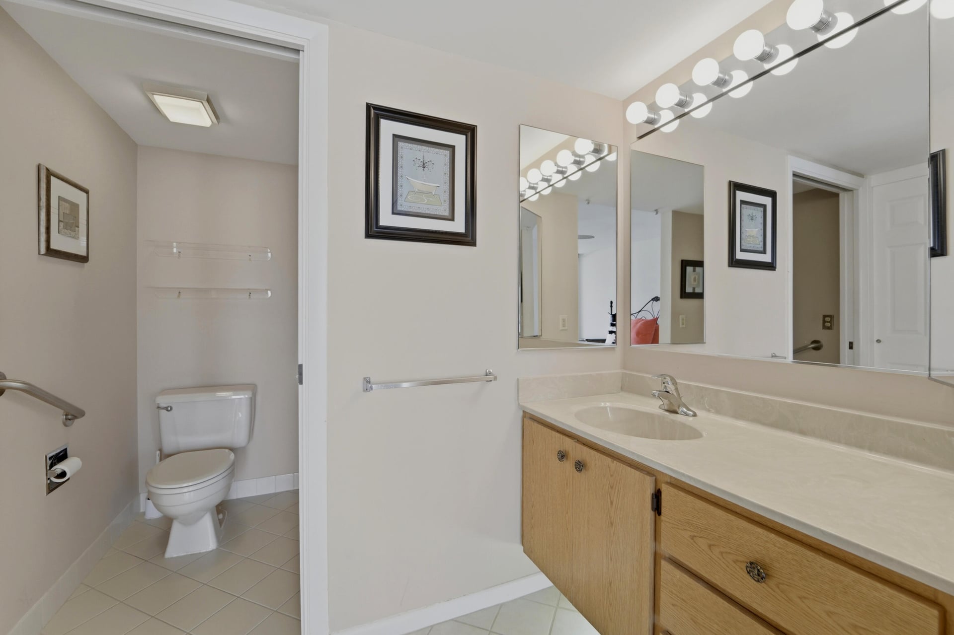 Unit 204 photo 21