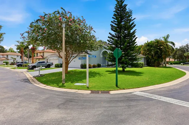 Residence photo 2