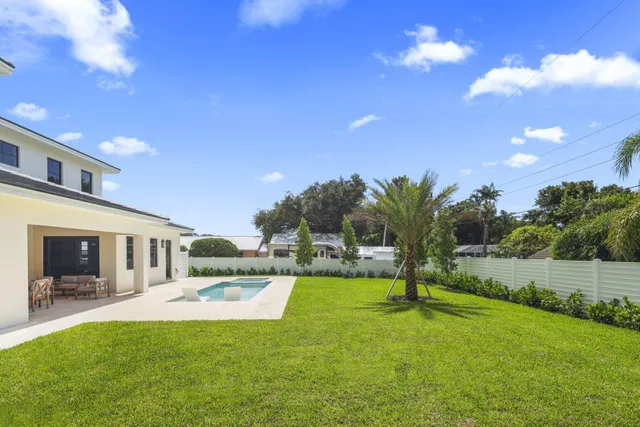 Residence photo 60
