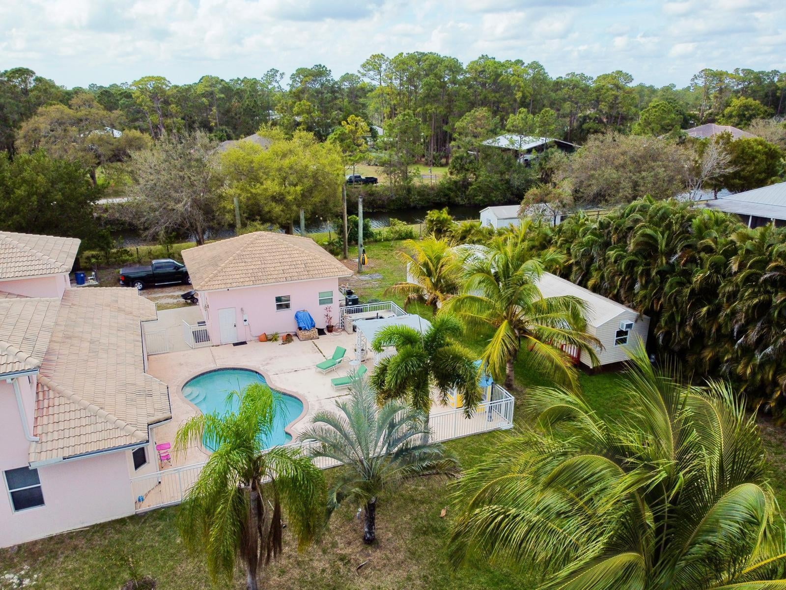 Residence photo 19