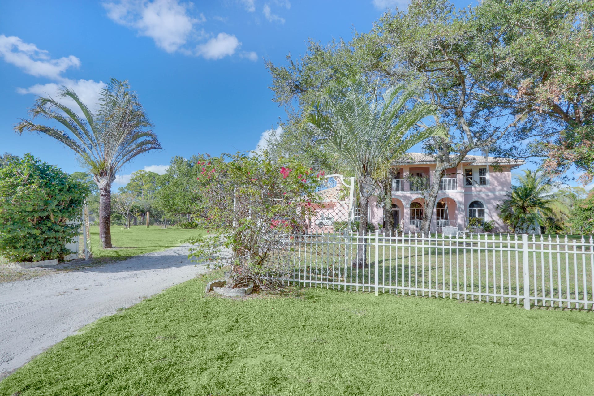Residence photo 36