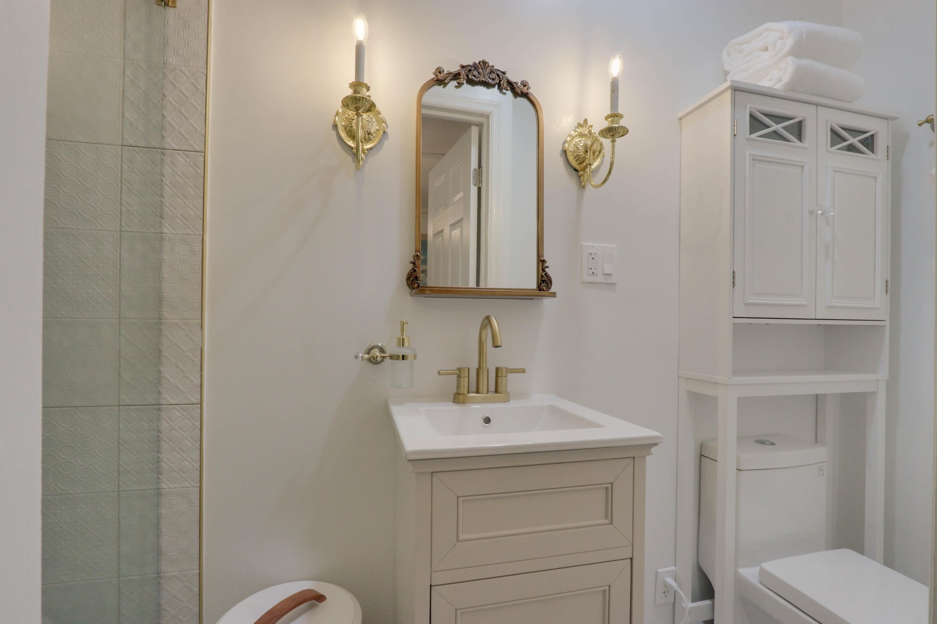 Residence photo 60