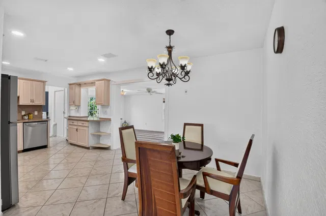 Residence photo 9