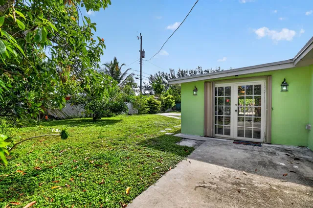Residence photo 32