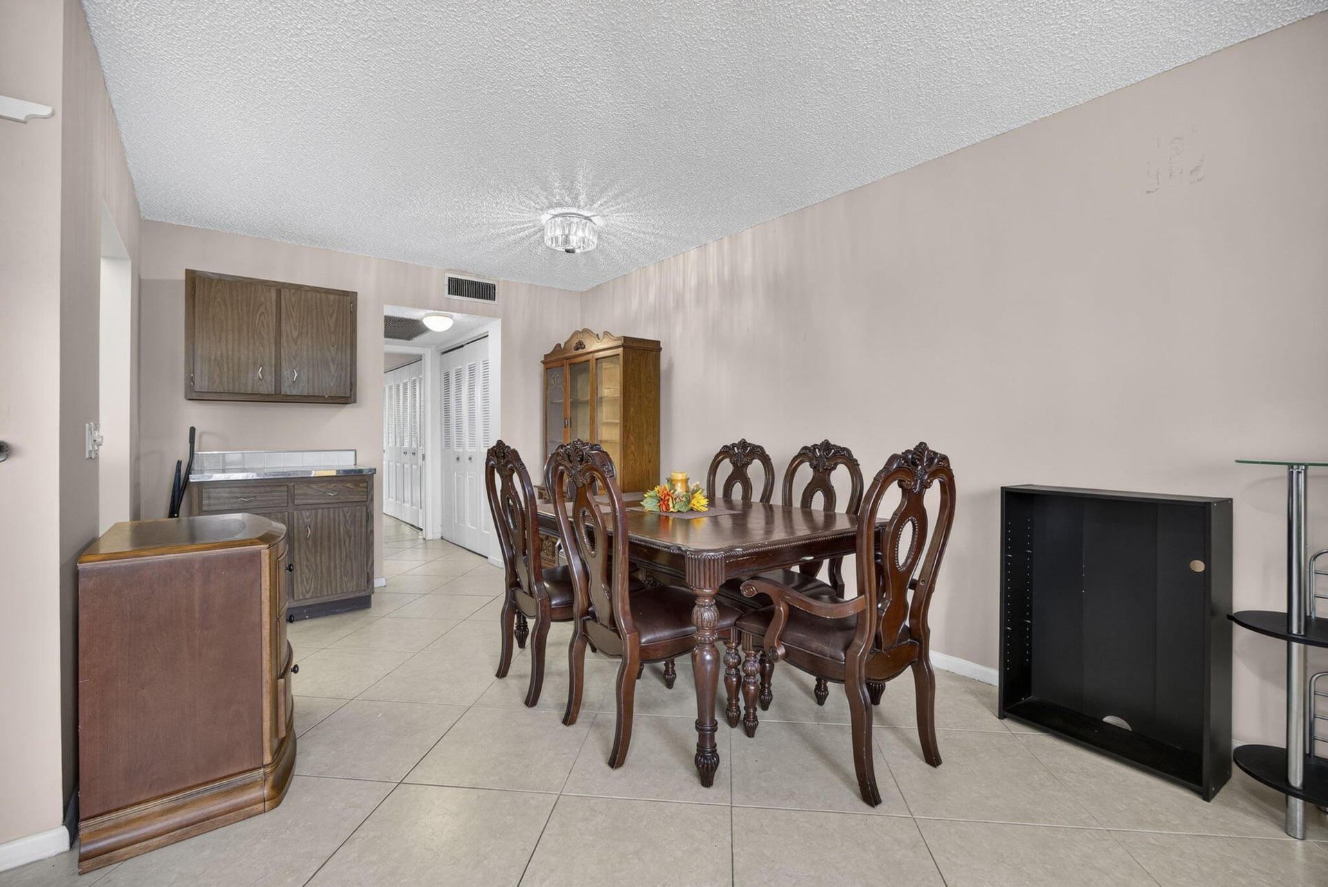  Residence photo 4