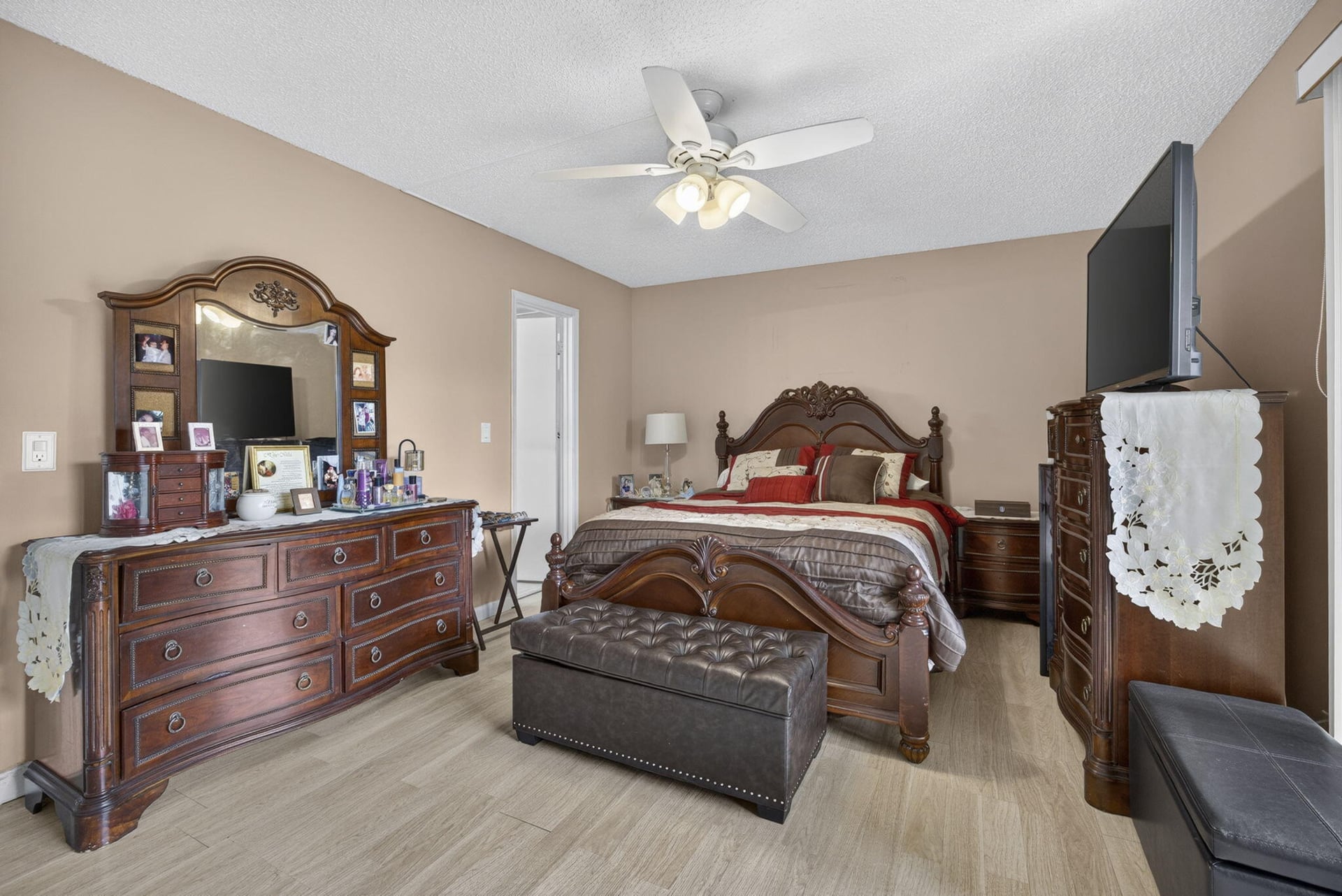  Residence photo 11