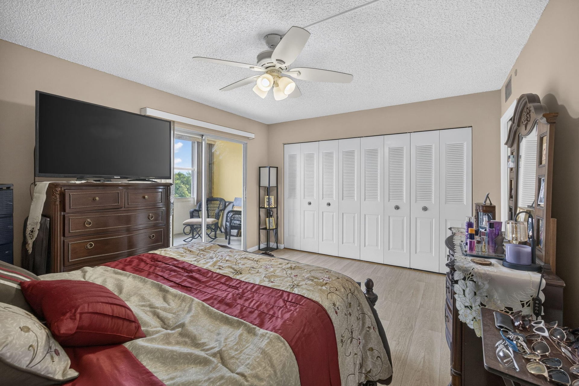  Residence photo 12