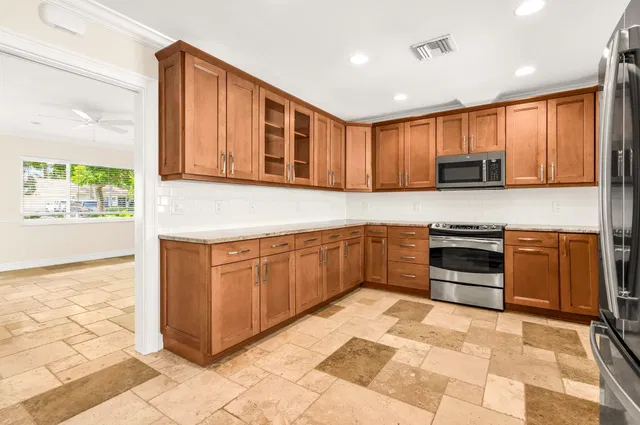 Lake Floresta Park Residence photo 15