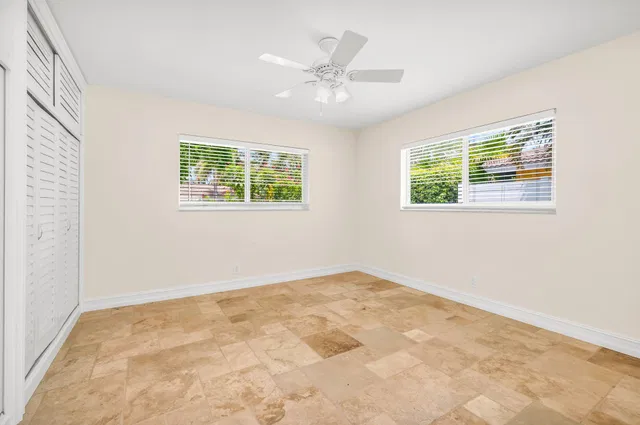 Lake Floresta Park Residence photo 18