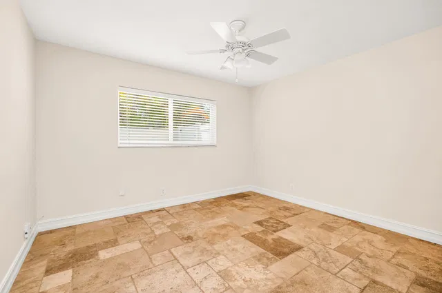 Lake Floresta Park Residence photo 28