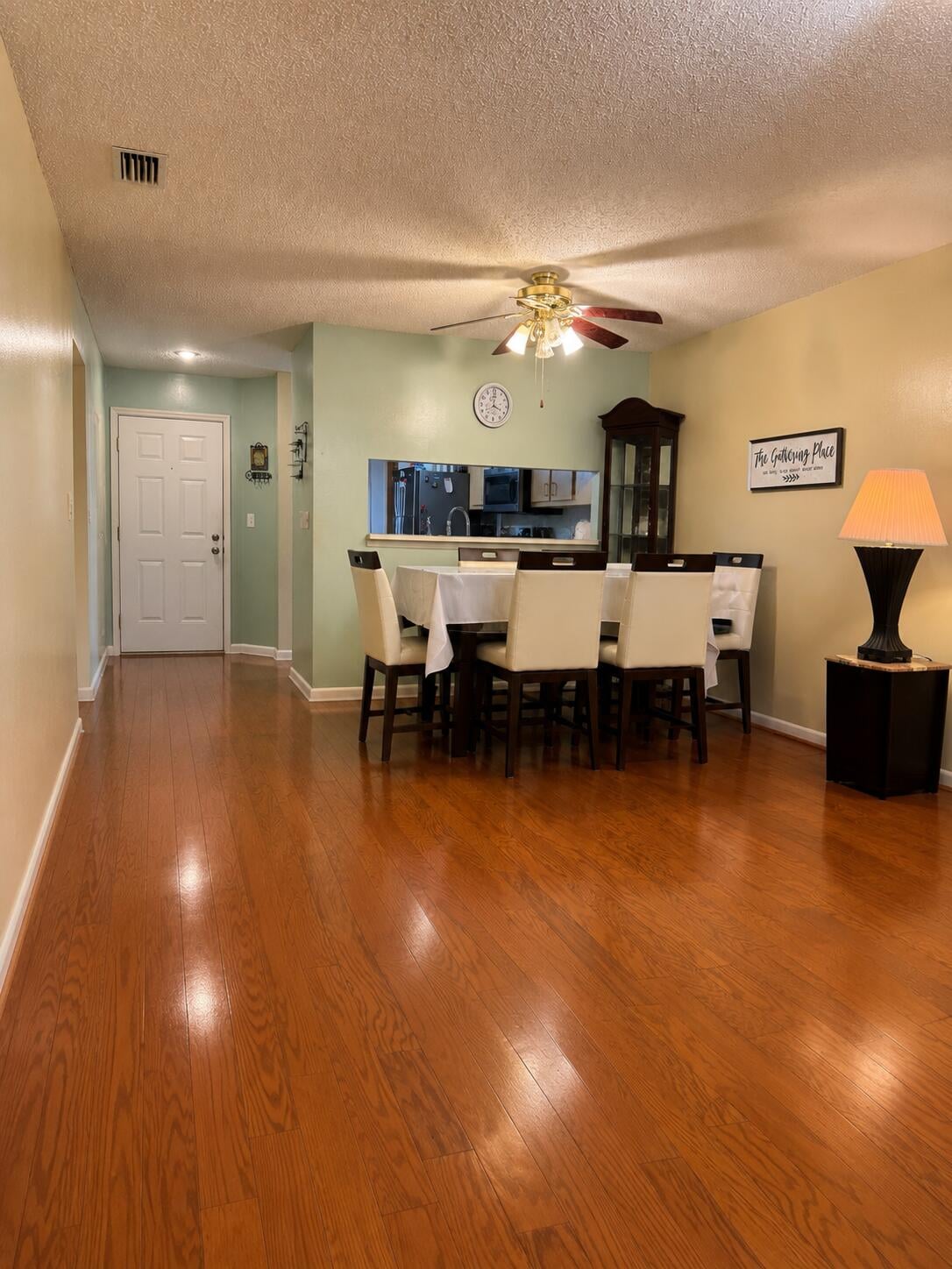 Residence photo 2