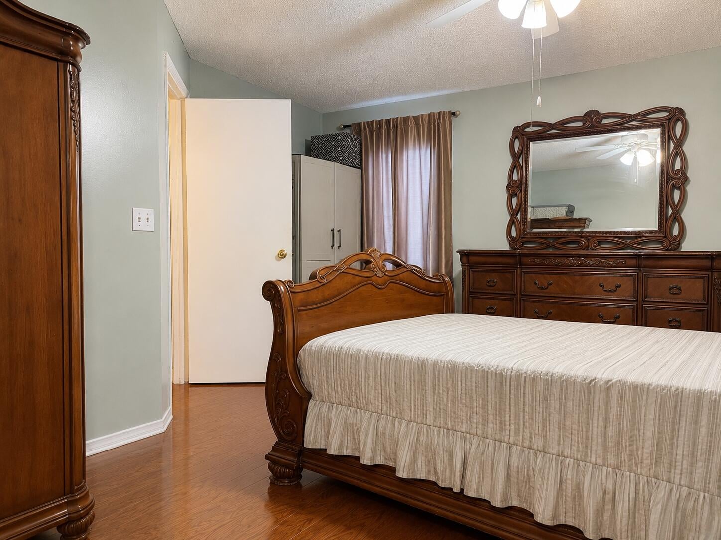 Residence photo 6