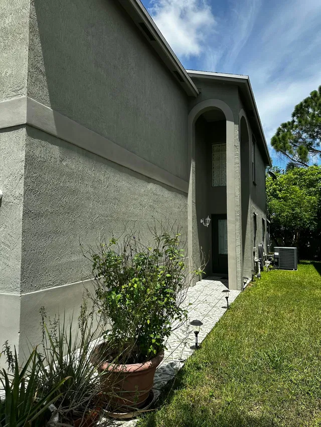  Residence photo 24