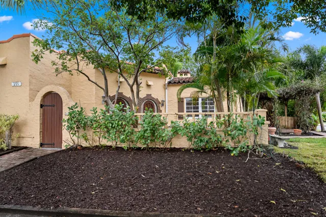 West Palm Beach Residence photo 23