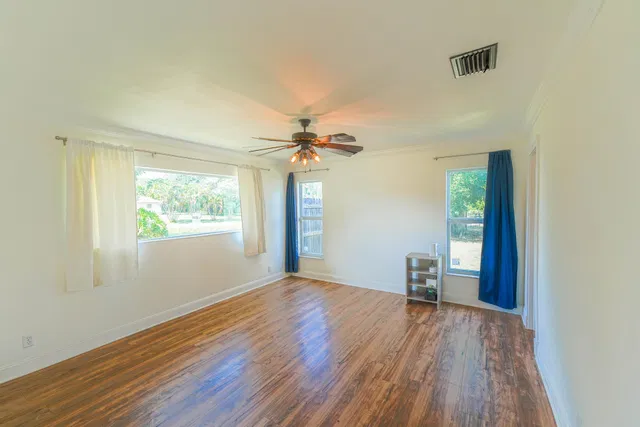 Residence photo 10