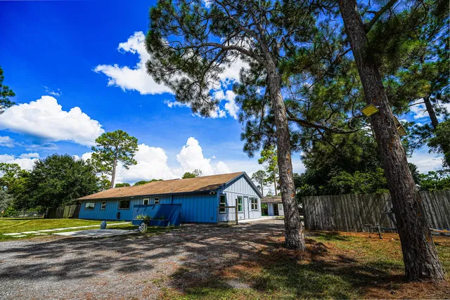 Residence photo 31