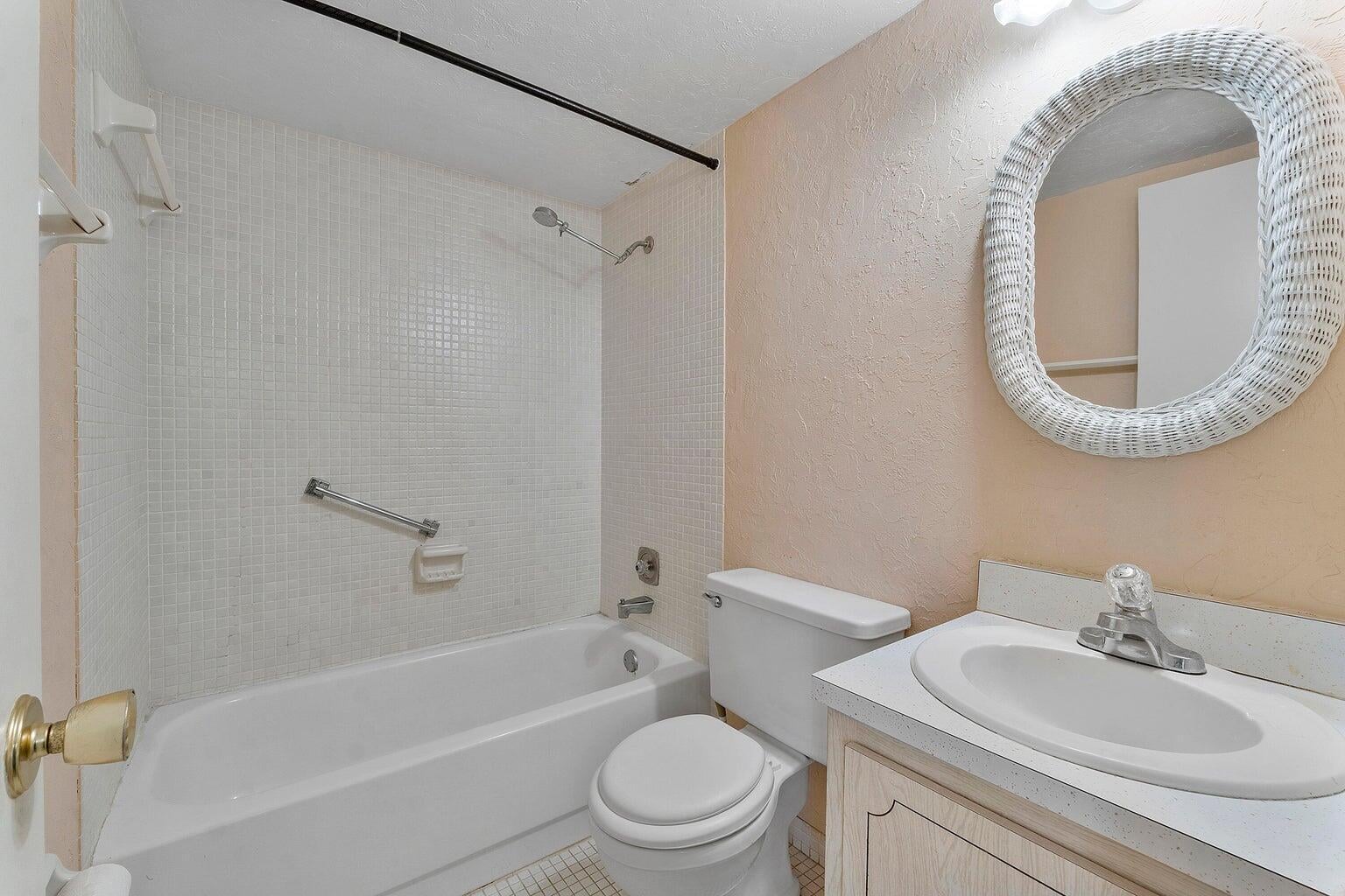  Unit 101 photo 11