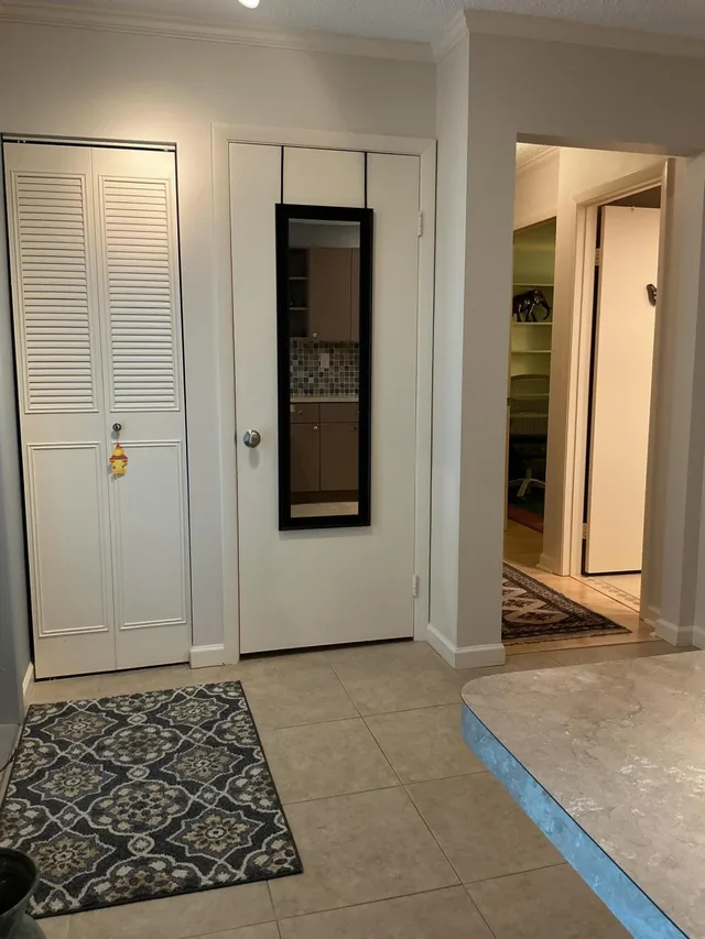 Residence photo 8