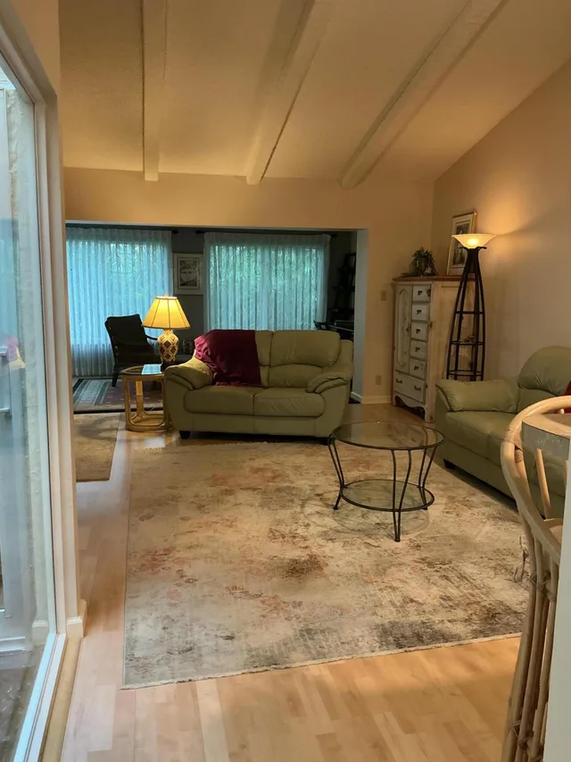 Residence photo 15