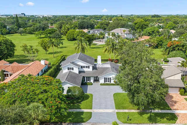 Boca Bath & Tennis Residence photo 5