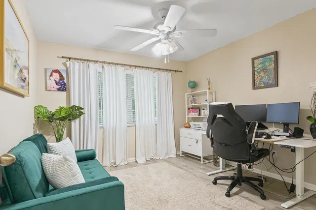  Residence photo 26