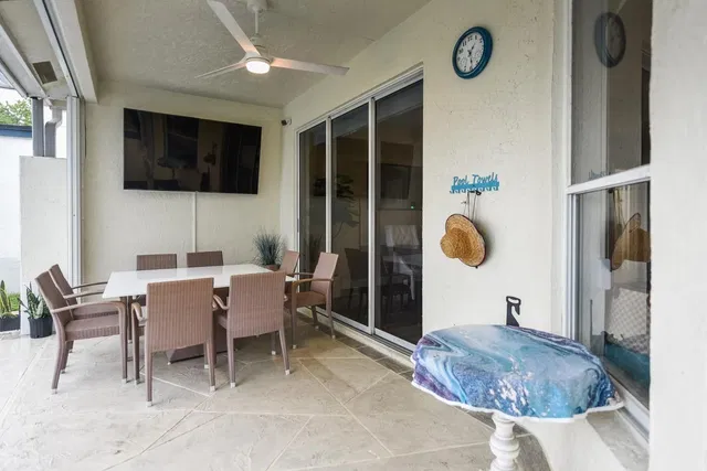 Residence photo 32