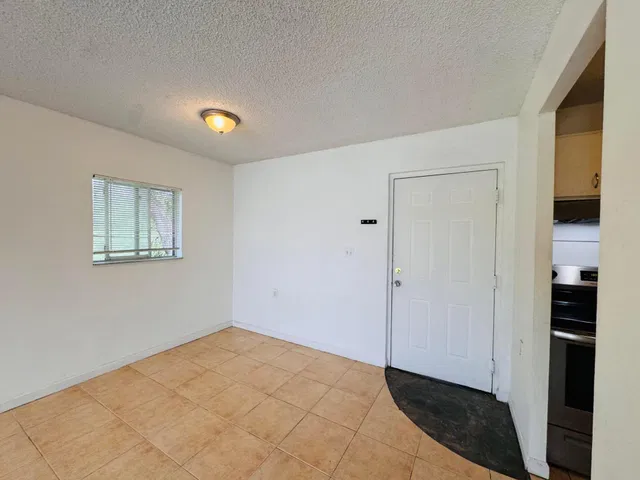 Unit 302 photo 26
