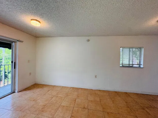 Unit 302 photo 27