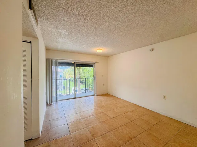 Unit 302 photo 35
