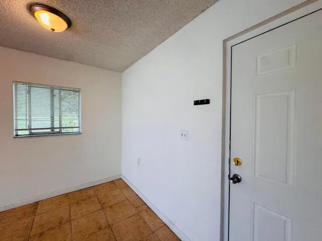 Unit 302 photo 44