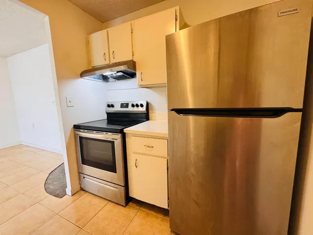 Unit 302 photo 46