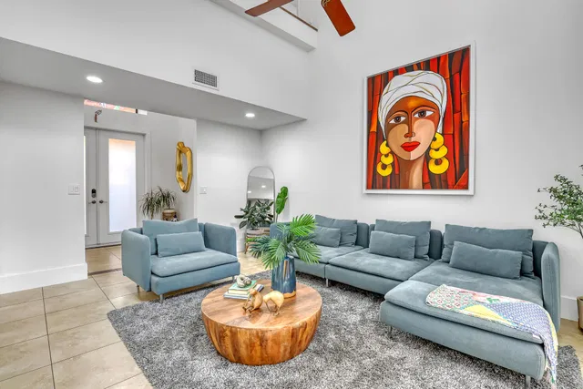 Residence photo 5