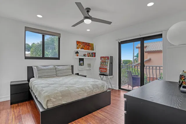 Residence photo 35