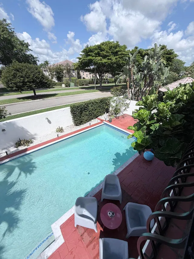 Residence photo 77