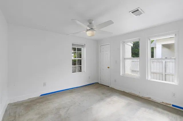 Old Northwood Residence photo 13