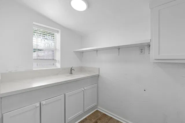 Old Northwood Residence photo 21