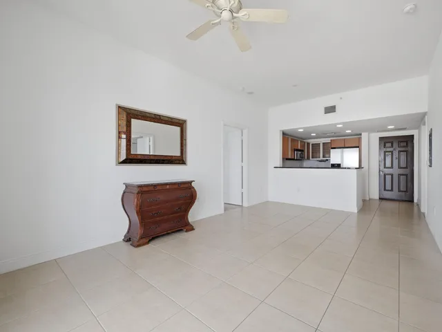 610 Clematis Unit 804 photo 15