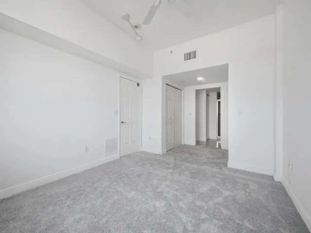 610 Clematis Unit 804 photo 24