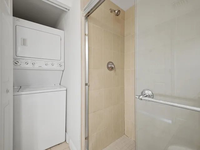 610 Clematis Unit 804 photo 26