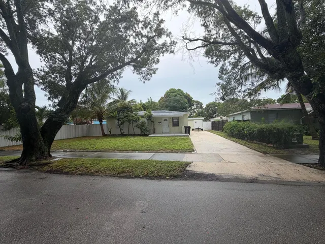 West Palm Beach Residence photo 2