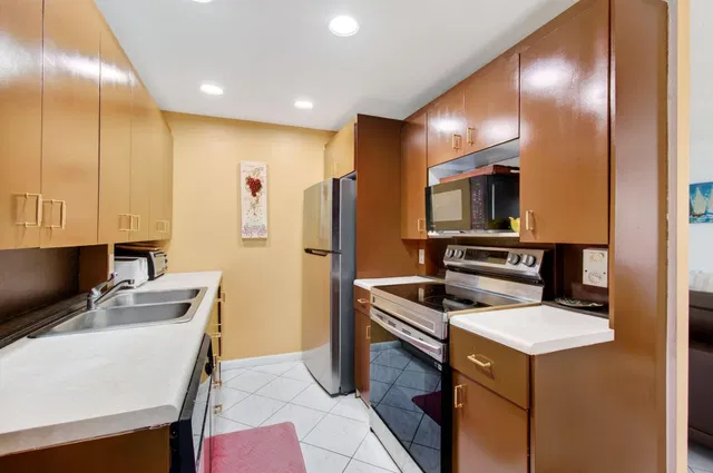 Residence photo 11