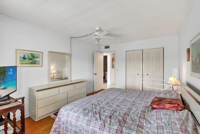 Residence photo 21