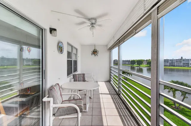 Residence photo 35