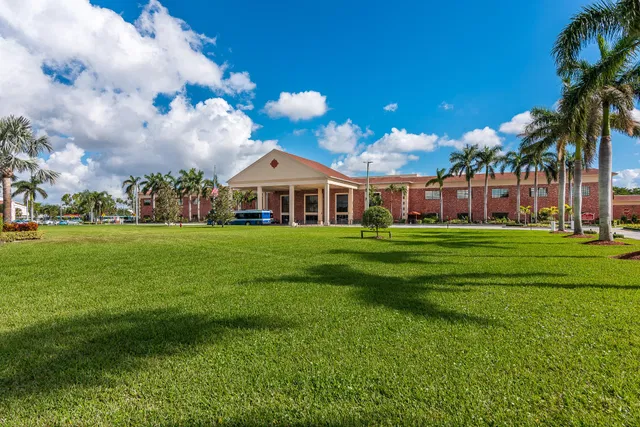  Residence photo 15