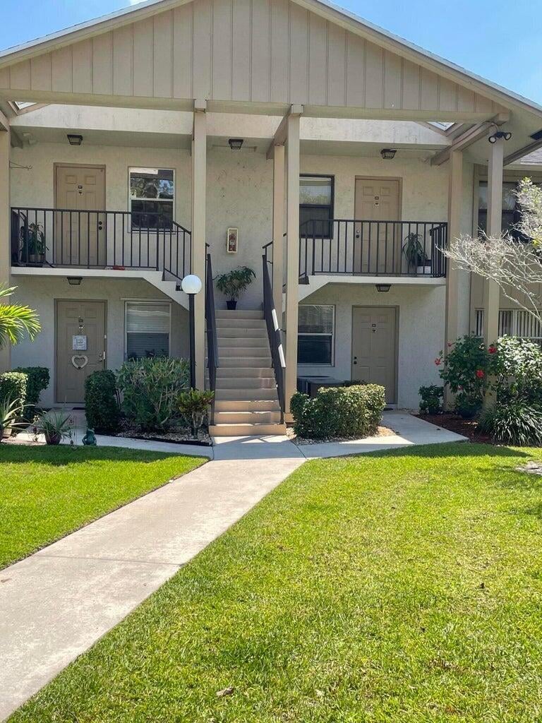 Unit 608 photo 2