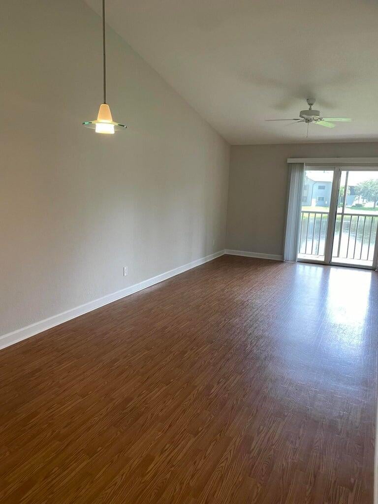 Unit 608 photo 5