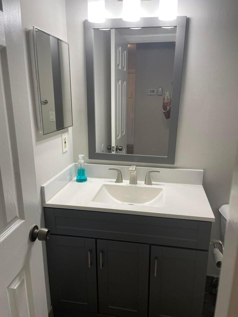 Unit 608 photo 8