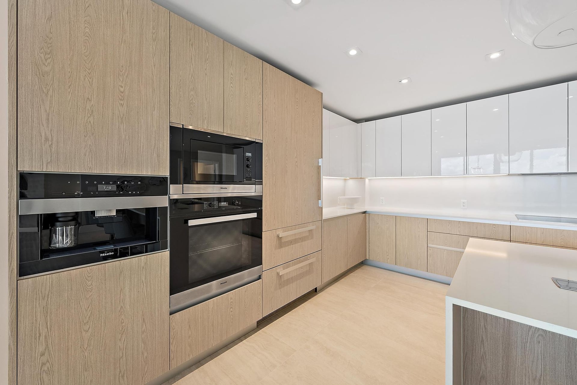Amrit Ocean Resort & Residences Unit P-1105 photo 6